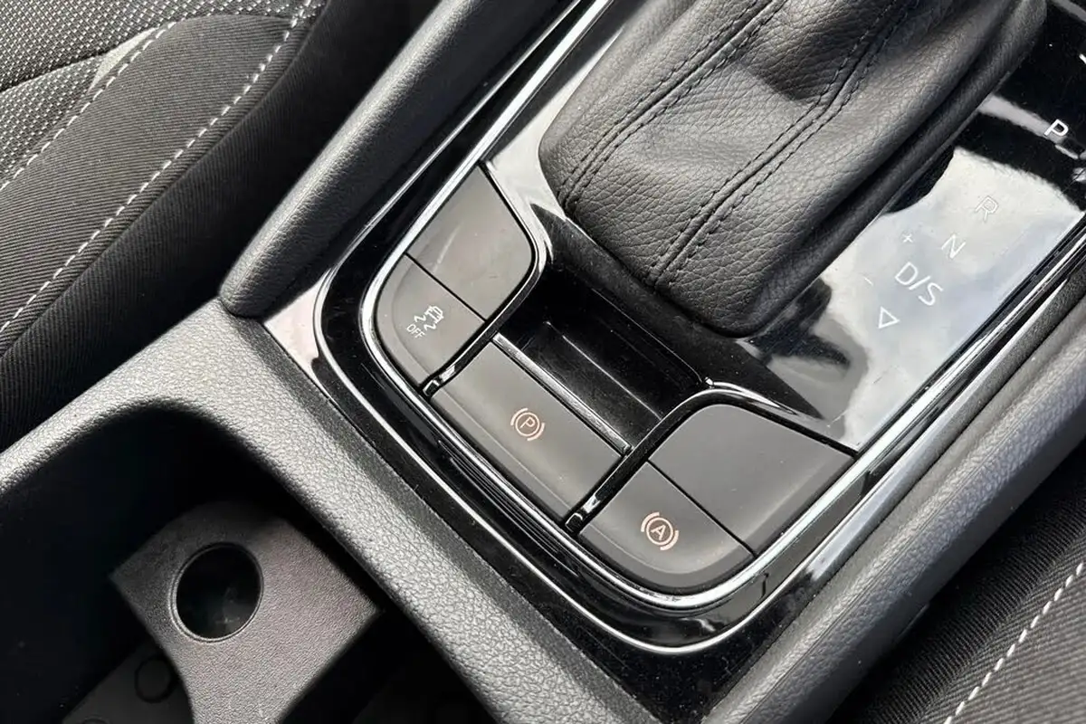 2022-skoda-kodiaq-15-tsi-se-5-dsg-big-58