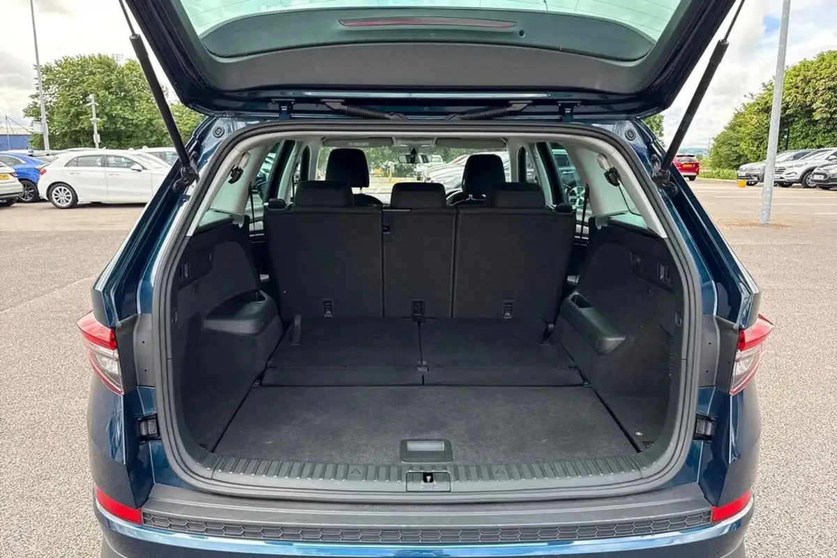 2022-skoda-kodiaq-15-tsi-se-5-dsg-big-6