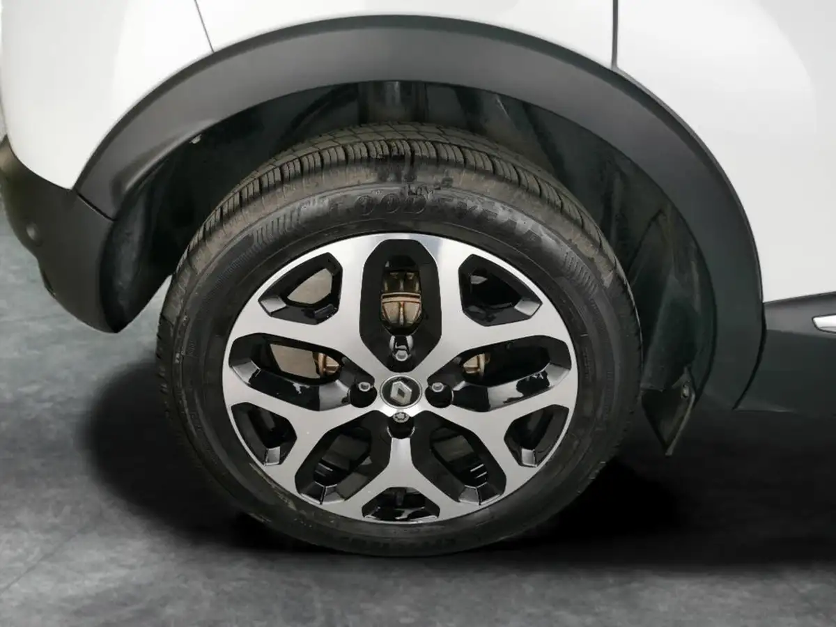 2019-renault-captur-09-tce-gt-line-big-28