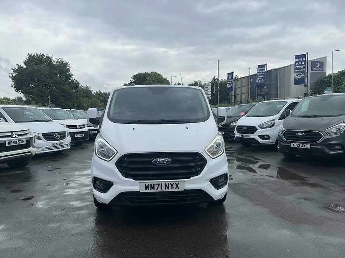 2022-ford-transit-custom-20tdci-300-l1h1-trend-105pseu6dt-panel-van-big-2