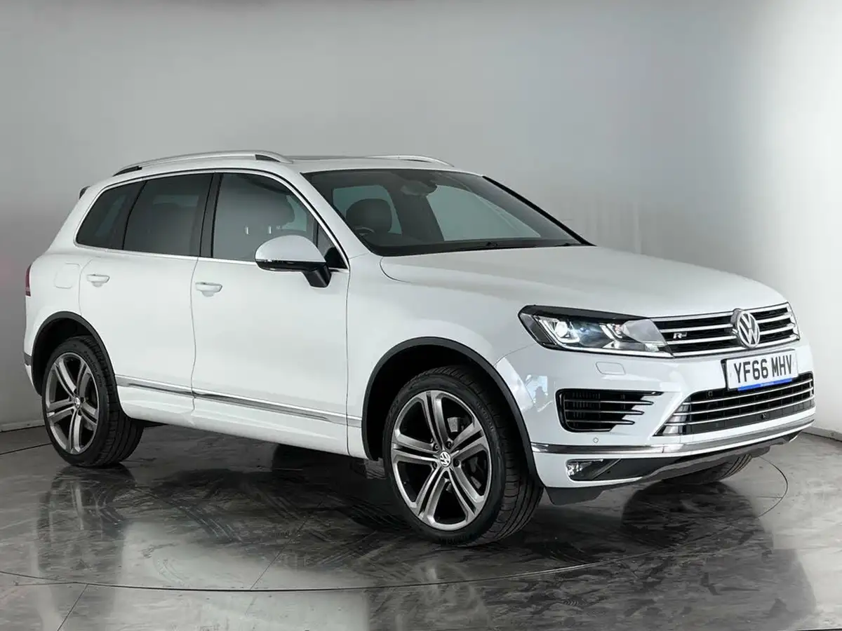 2016-volkswagen-touareg-30tdi-r-line-plus-262ps-2967cc-big-0