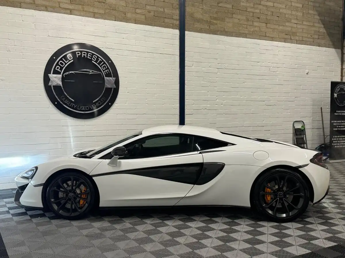 2020-mclaren-540c-38-big-15