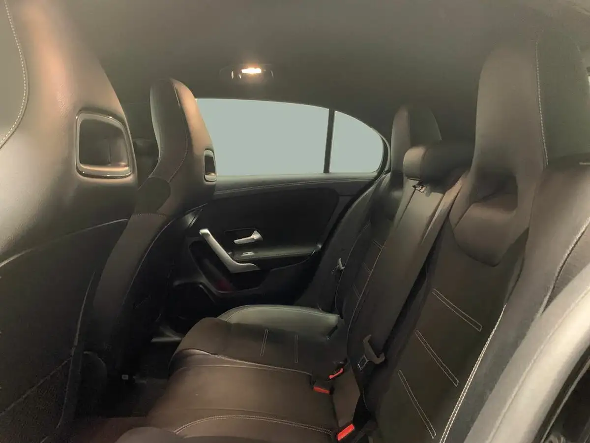 2021-mercedes-benz-a-class-20d-a180d-amg-line-executive-edition-hatchback-5d-big-31