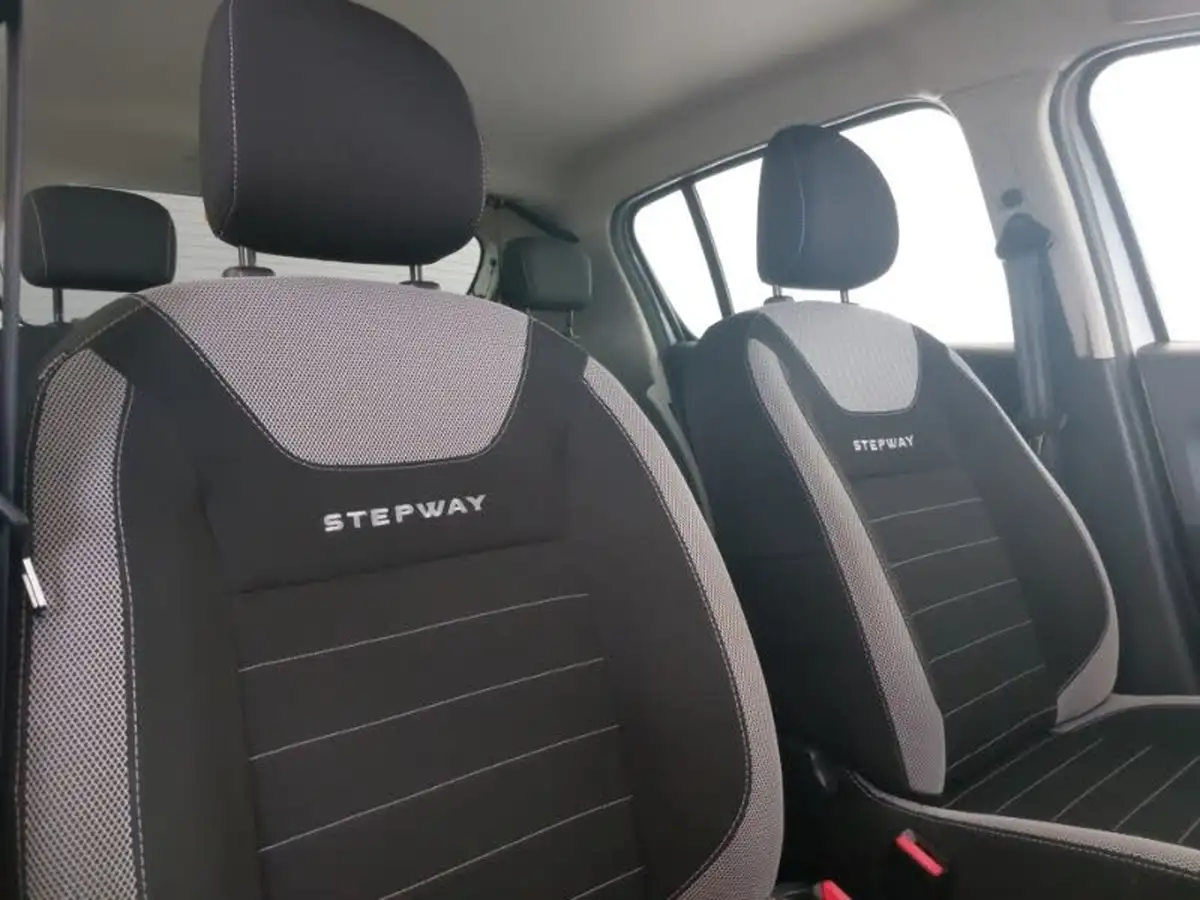 2018-dacia-sandero-stepway-09-tce-essential-big-16