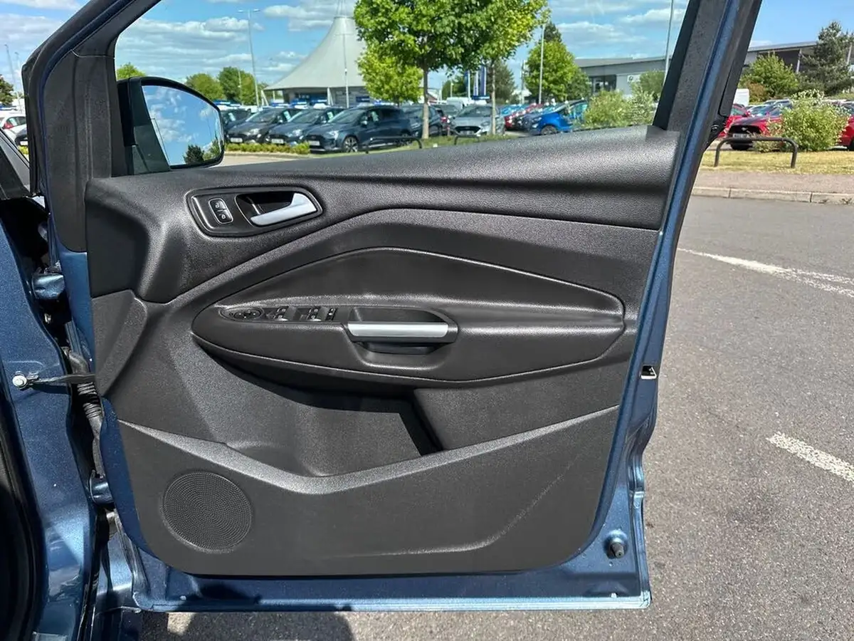 2019-ford-kuga-15t-st-line-edition-150ps-ss-big-34