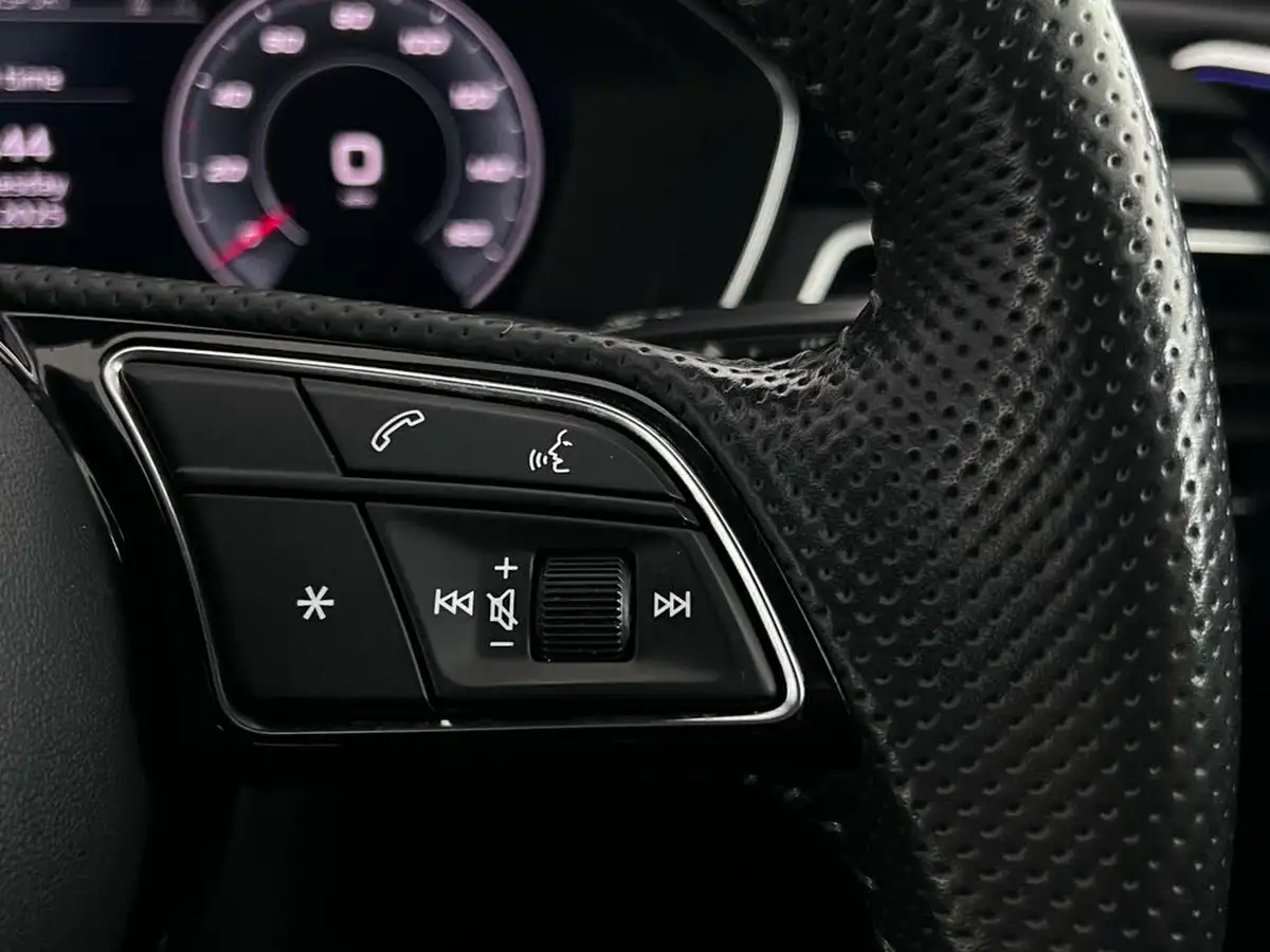 2020-audi-a4-20-35-tdi-black-edition-big-24