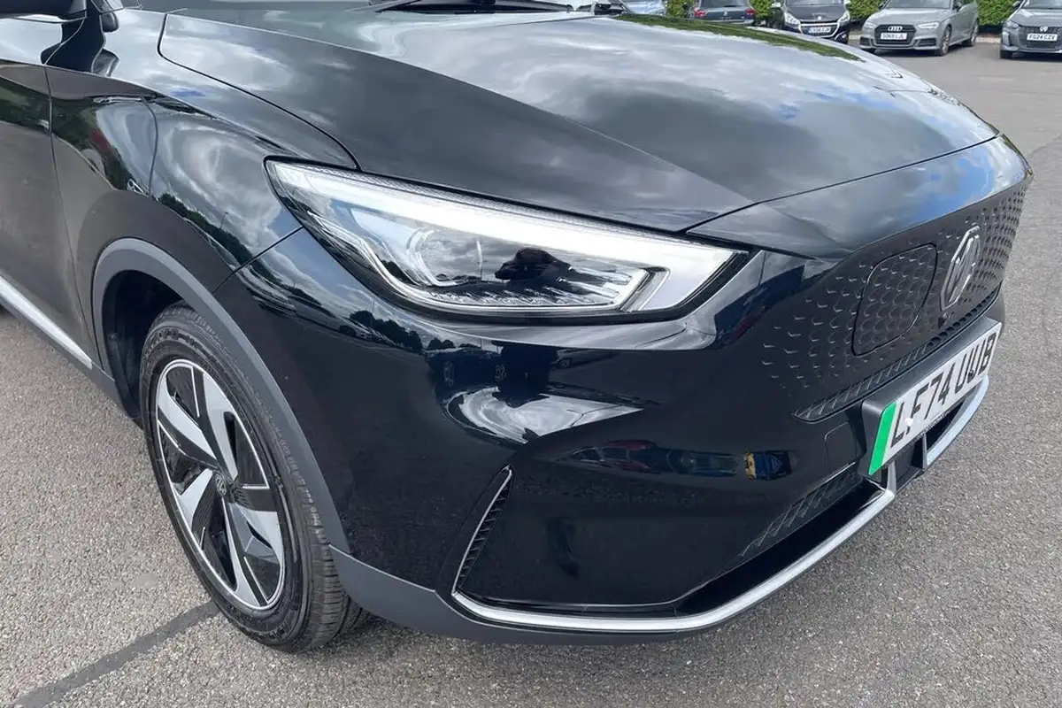 2024-mg-zs-suv-e-trophy-connect-ev-156ps-long-range-big-23