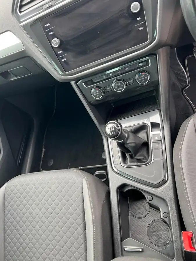 2018-volkswagen-tiguan-14-tsi-se-navigation-125ps-ss-big-27