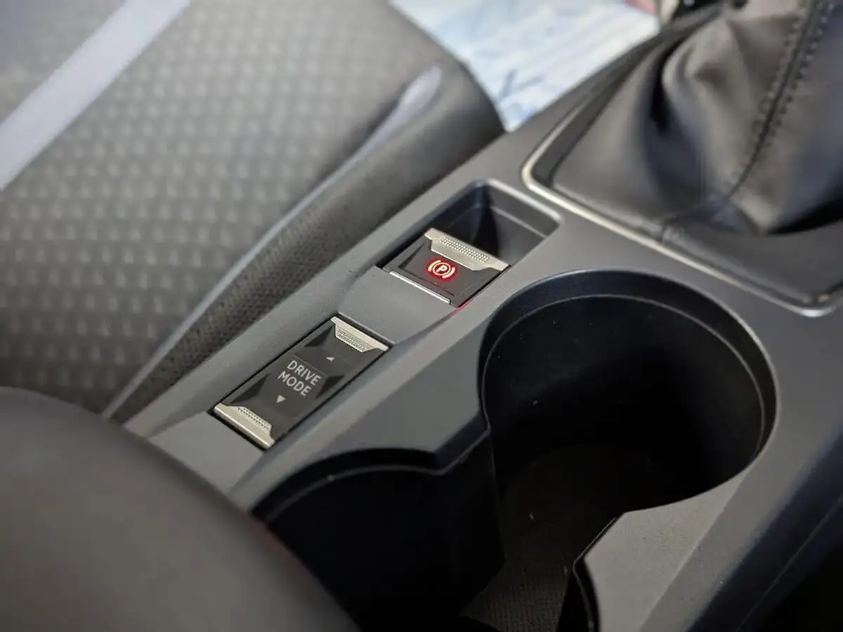 2020-peugeot-2008-suv-12-puretech-allure-100bhp-big-51