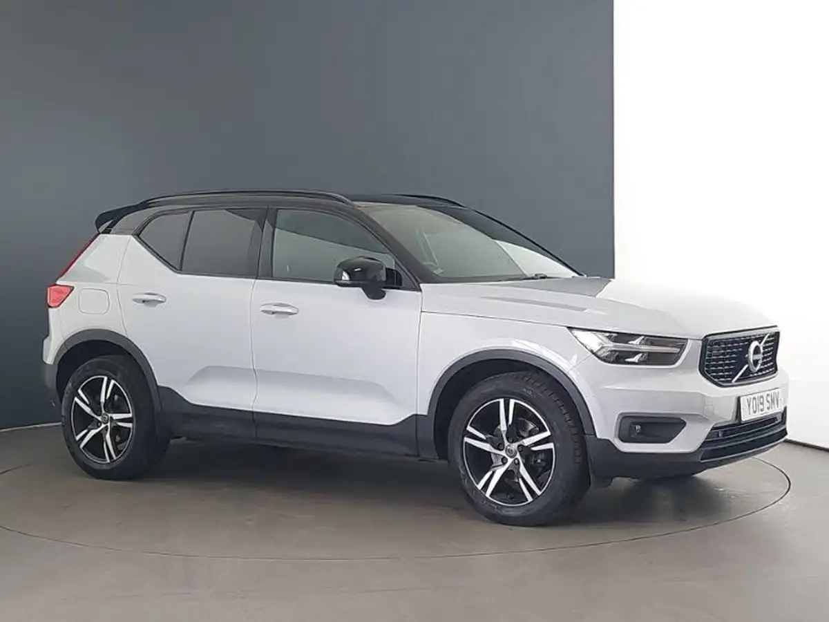 2019-volvo-xc40-15-t3-r-design-163bhp-big-11