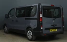 2023-renault-trafic-passenger-20-blue-dci-sl28-150-business-edc-auto-small-6