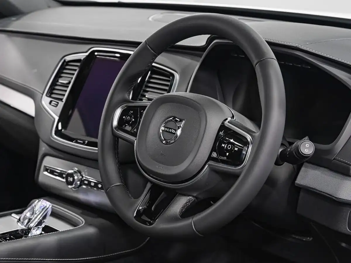 2023-volvo-xc90-20td-b5-plus-big-8