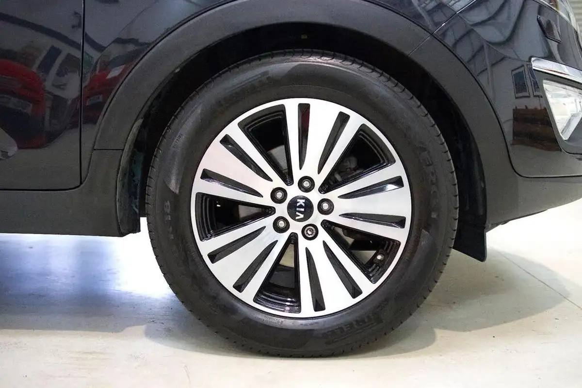 2014-kia-sportage-17-crdi-3-sat-nav-big-27