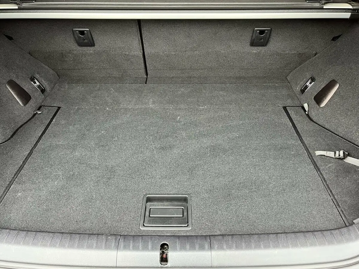 2015-lexus-ct-200h-18-advance-e-cvt-big-54