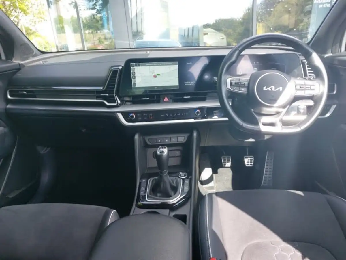 2023-kia-sportage-16-t-gdi-gt-line-148bhp-big-2
