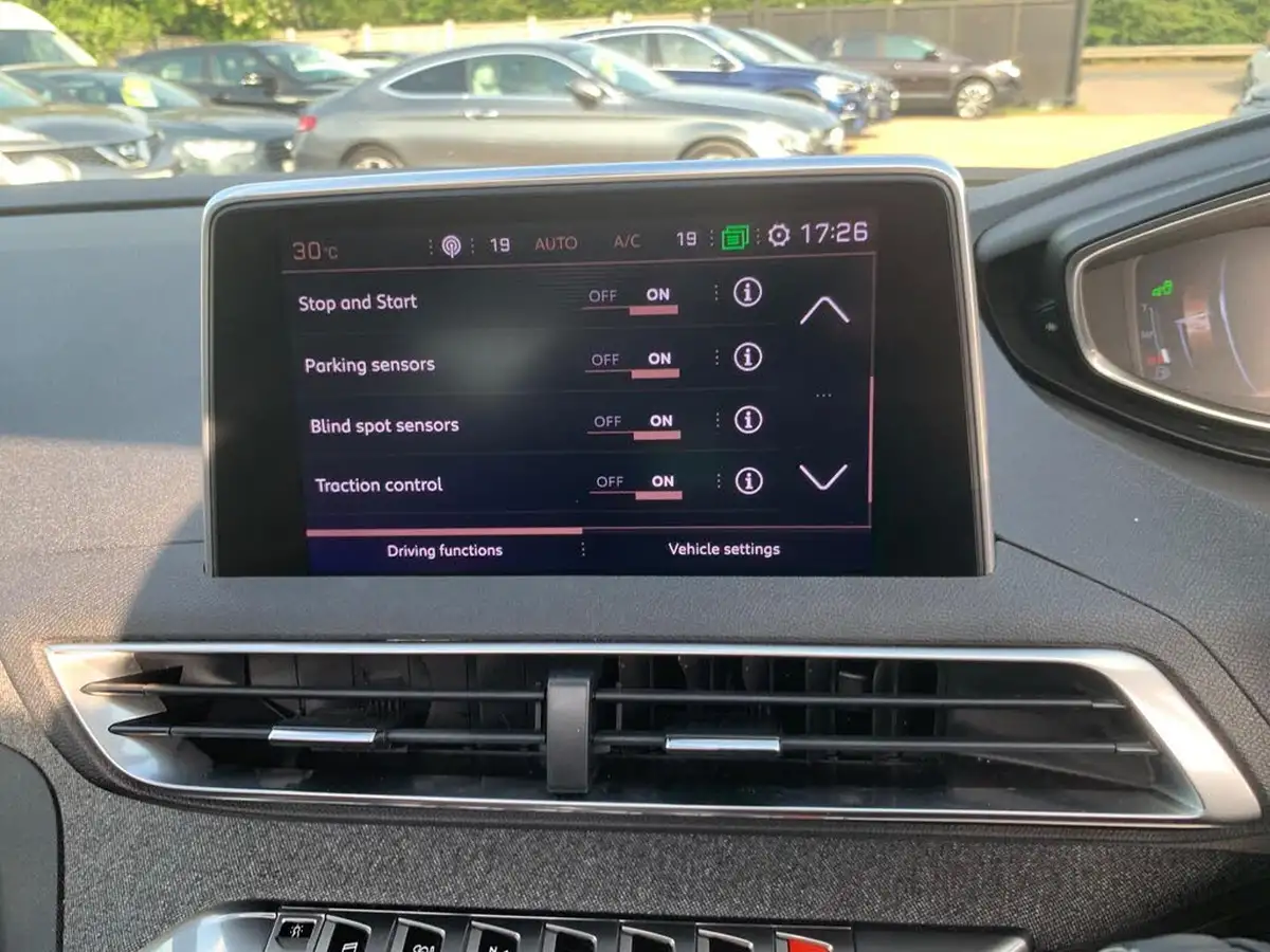 2018-peugeot-3008-suv-16-thp-gt-line-premium-big-20