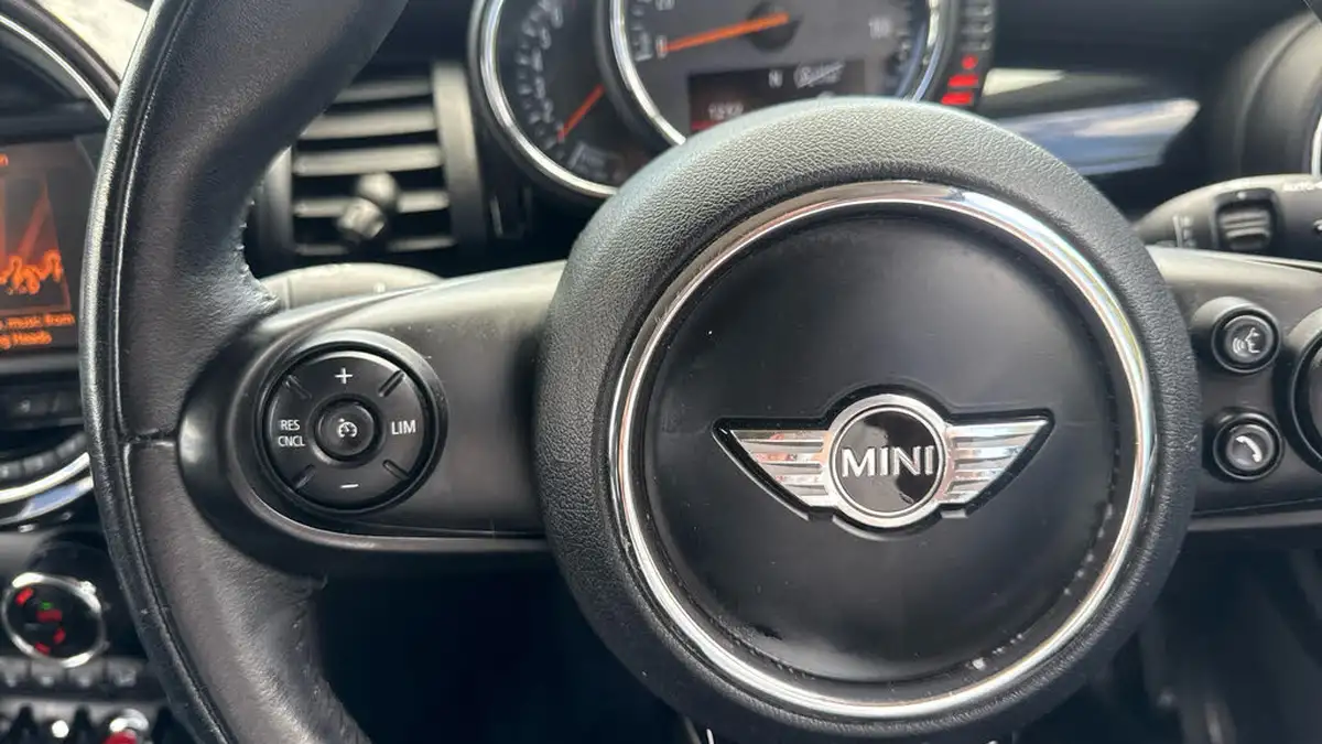 2016-mini-cooper-15-cooper-ss-hatchback-3d-big-22