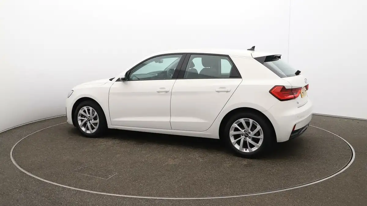 2023-audi-a1-10-30-tfsi-sport-s-tronic-big-39