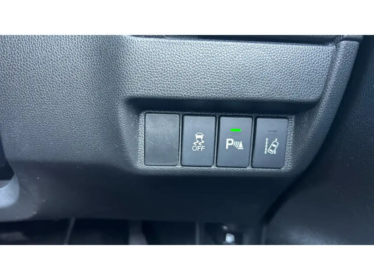 2019-honda-jazz-13-i-vtec-ex-navi-cvt-big-13