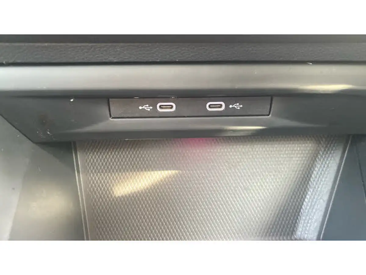 2021-volkswagen-golf-15-etsi-style-130ps-hatchback-big-27
