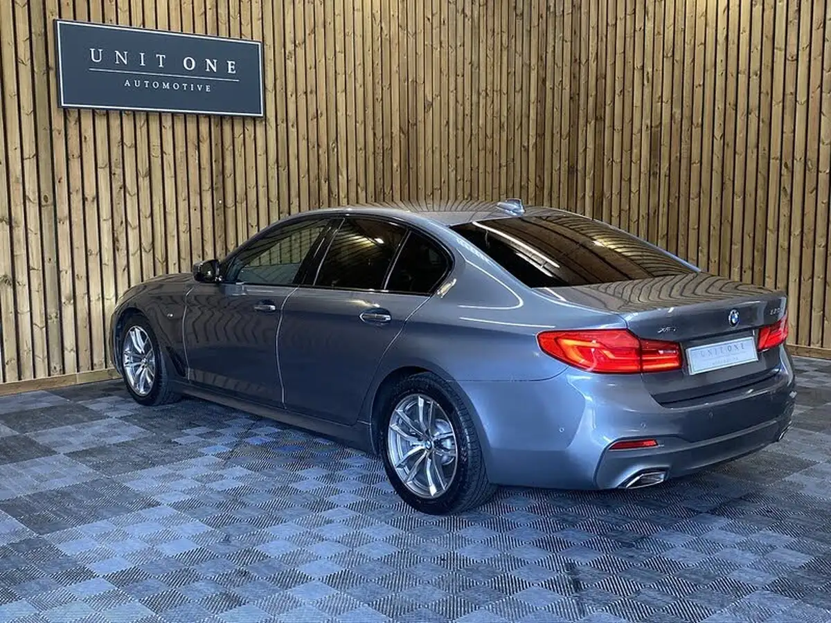2017-bmw-5-series-20td-520d-m-sport-xdrive-saloon-4d-big-57