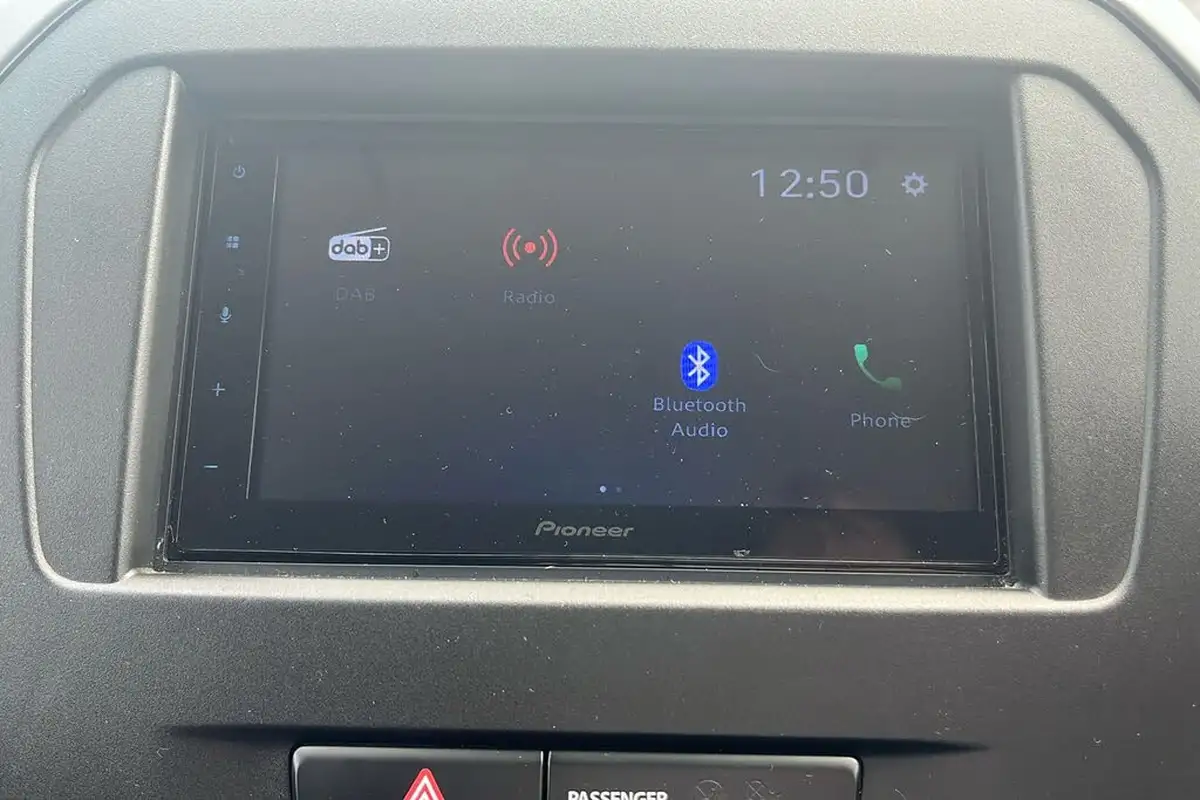 2022-suzuki-vitara-14-boosterjet-sz-t-big-38