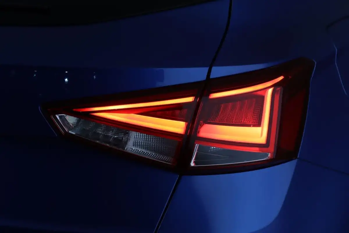 2022-seat-arona-10-tsi-fr-sport-dsg-big-9