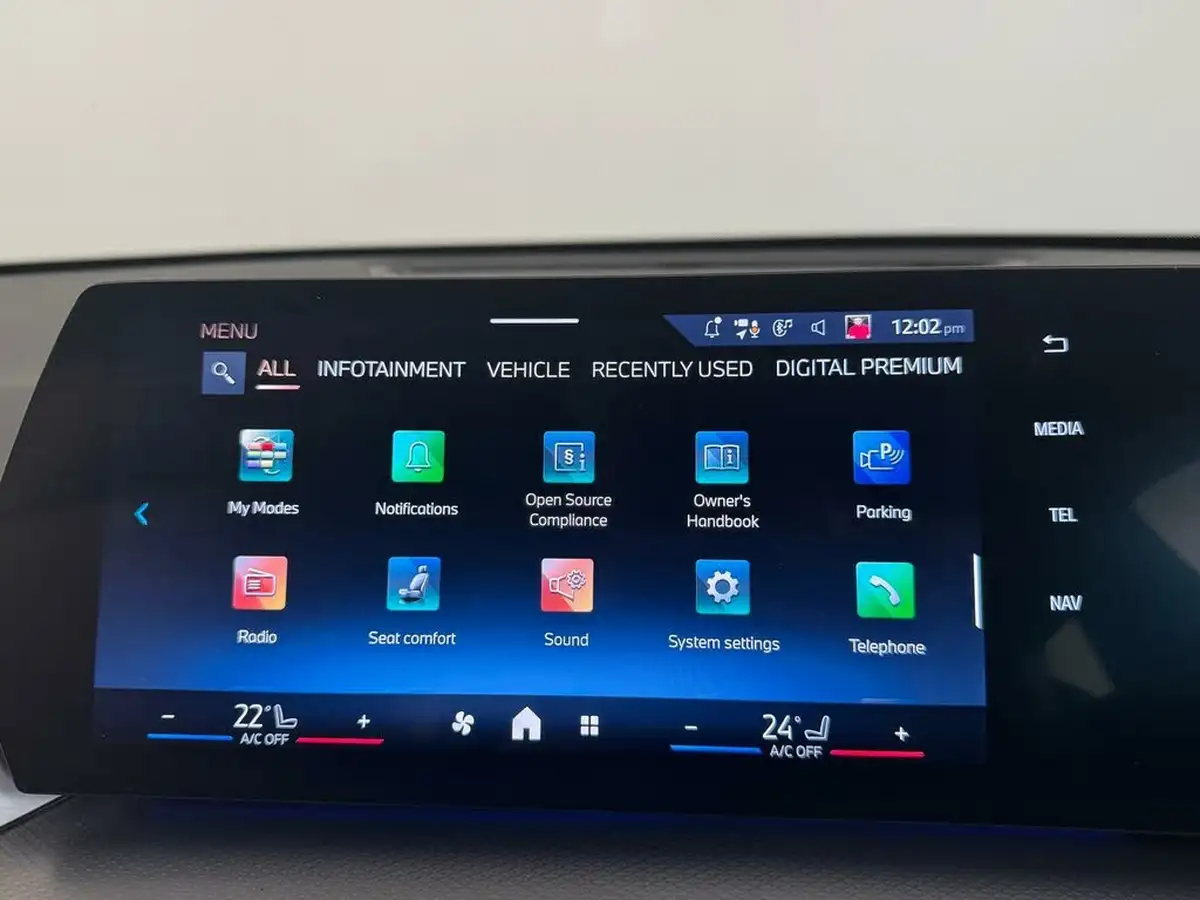 2024-bmw-ix1-e-edrive20-m-sport-big-38