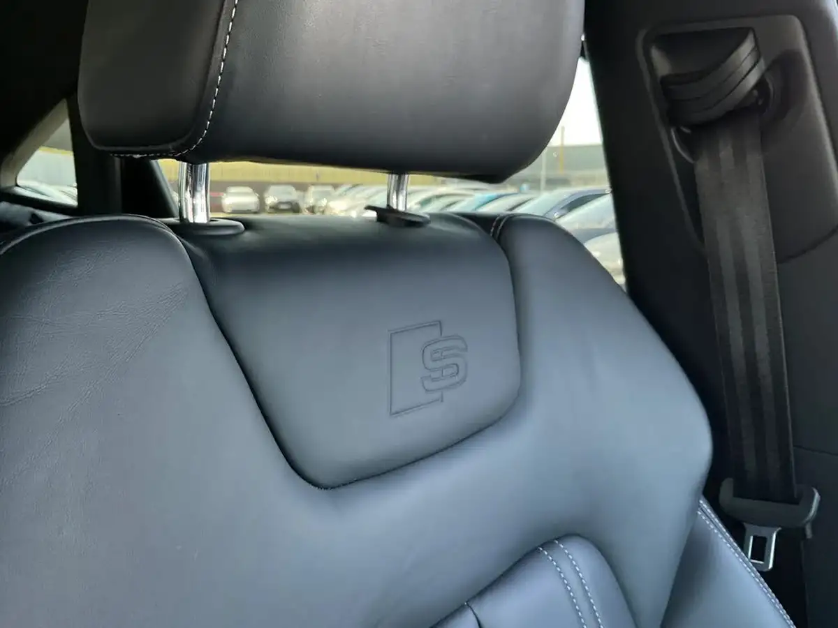 2021-audi-e-tron-55e-s-line-sportback-big-30
