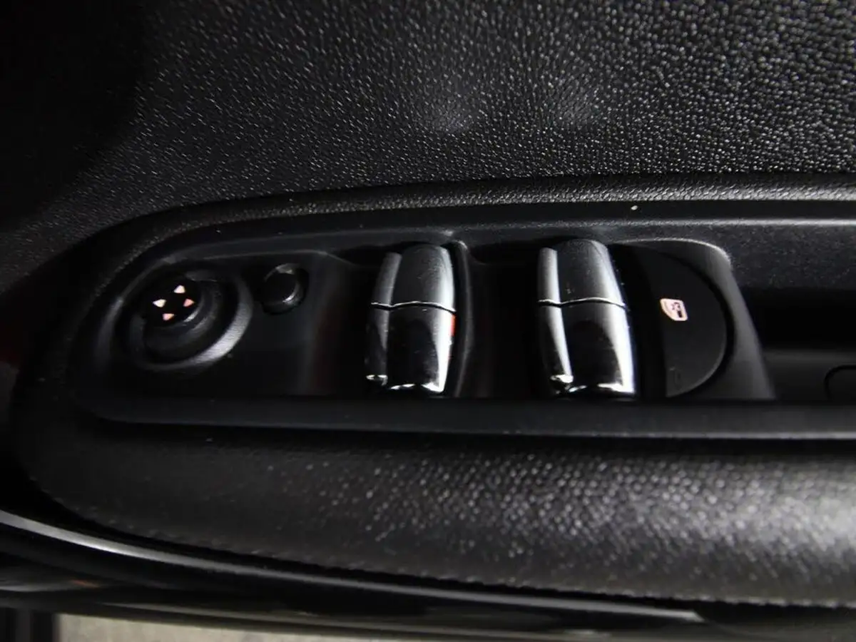 2015-mini-countryman-16-cooper-pepper-ss-big-17