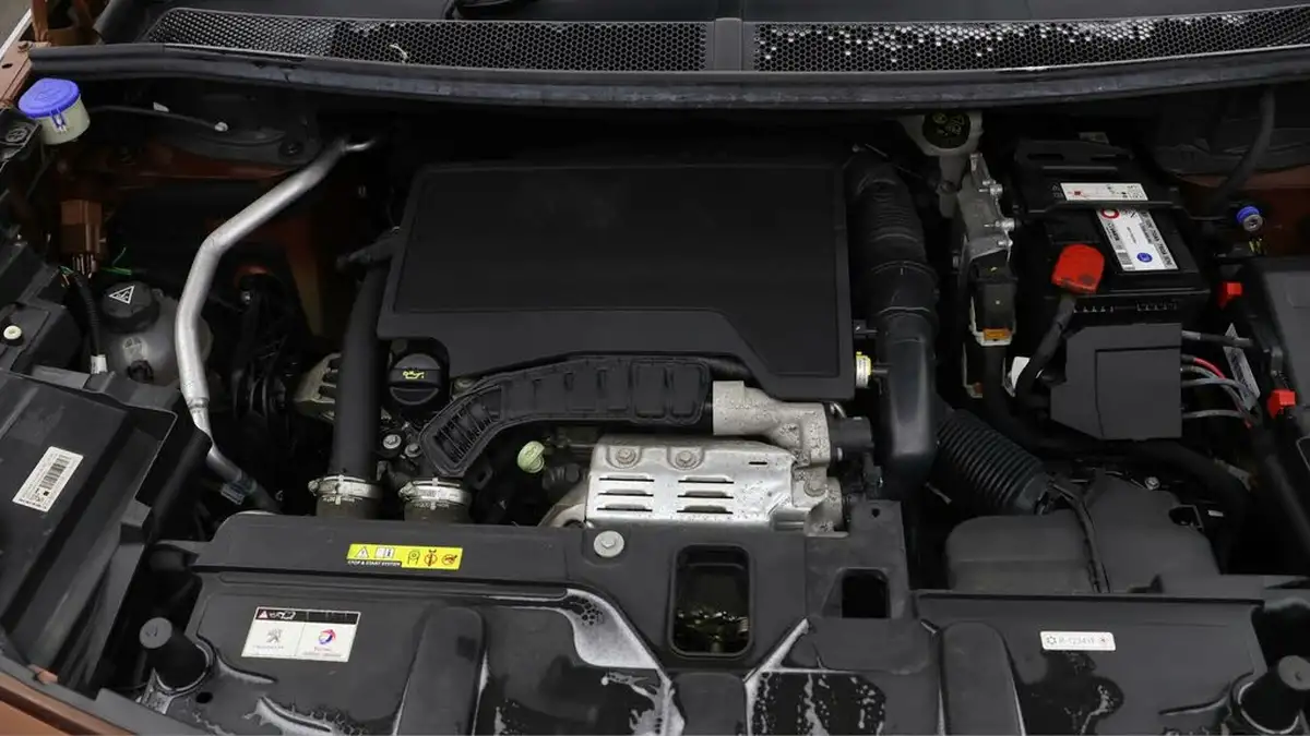 2020-peugeot-3008-suv-12-puretech-gt-line-premium-big-19