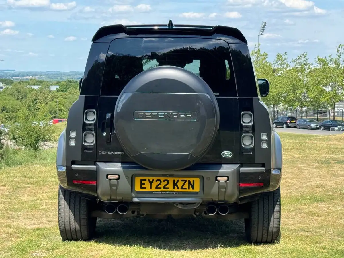2022-land-rover-90-defender-50-p525-v8-carpathian-edition-big-5
