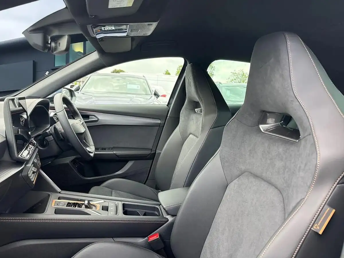 2025-cupra-formentor-15-e-hybrid-v2-big-9