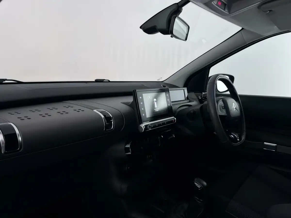 2017-citroen-c4-cactus-16bluehdi-w-big-12