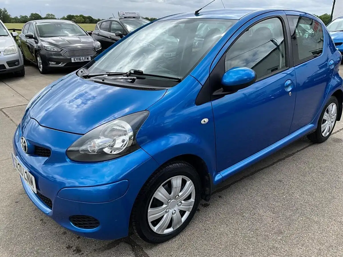 2010-toyota-aygo-10-aygo-blue-vvt-i-5d-big-16
