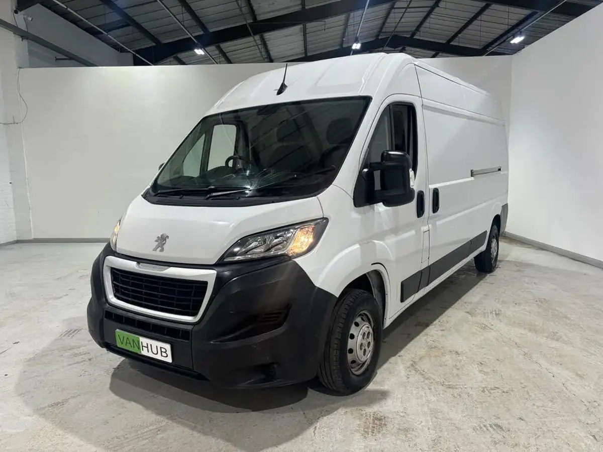 2022-peugeot-boxer-22-bluehdi-professional-335-l3-h2-panel-big-37