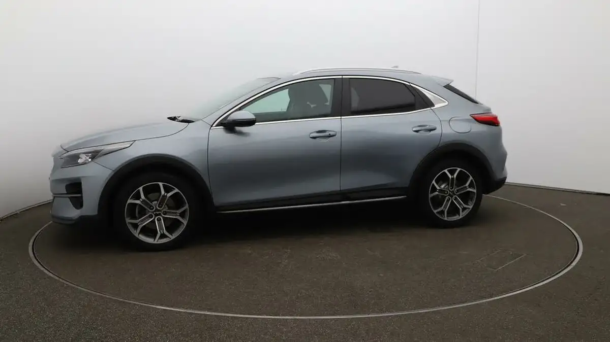 2022-kia-xceed-15-t-gdi-3-big-57