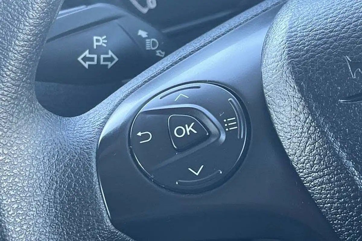 2022-ford-transit-connect-15-ecoblue-l1-220-leader-75pseu6dt-panel-big-18