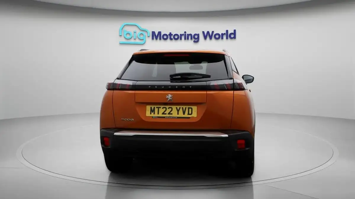 2022-peugeot-2008-suv-12-puretech-allure-premium-100bhp-big-6