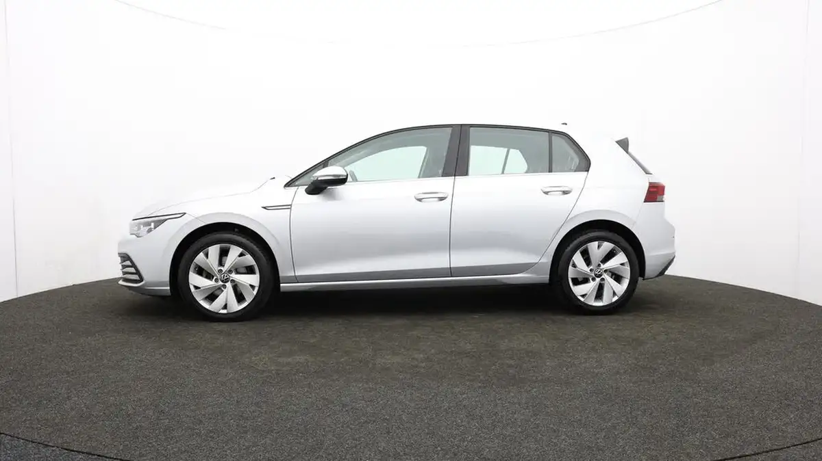 2021-volkswagen-golf-15-tsi-style-130ps-hatchback-big-69