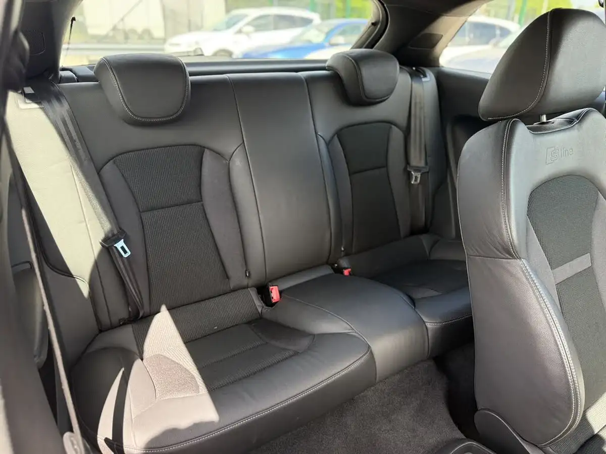 2015-audi-a1-16tdi-s-line-hatchback-3d-big-22