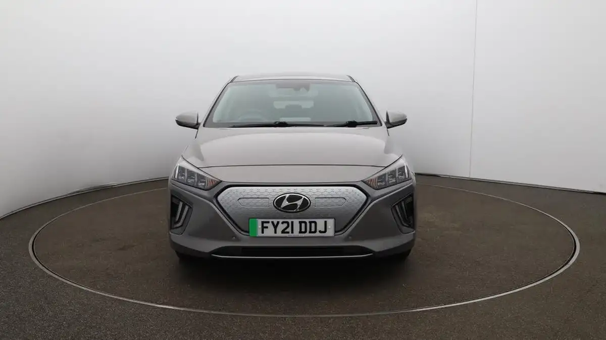 2021-hyundai-ioniq-e-premium-se-electric-100kw-big-40