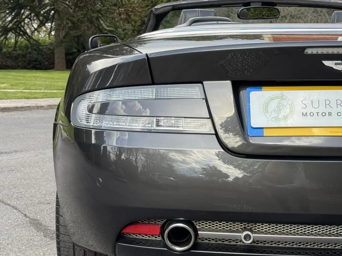 2010-aston-martin-db9-60-volante-touchtronic-ii-big-35