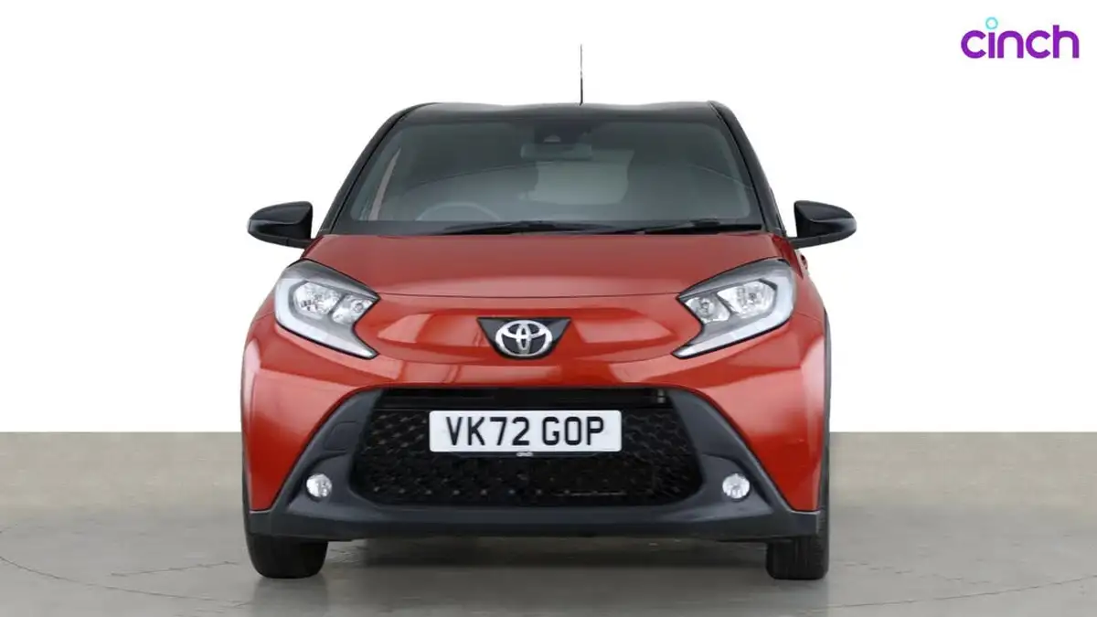 2022-toyota-aygo-x-10-vvt-i-edge-big-1