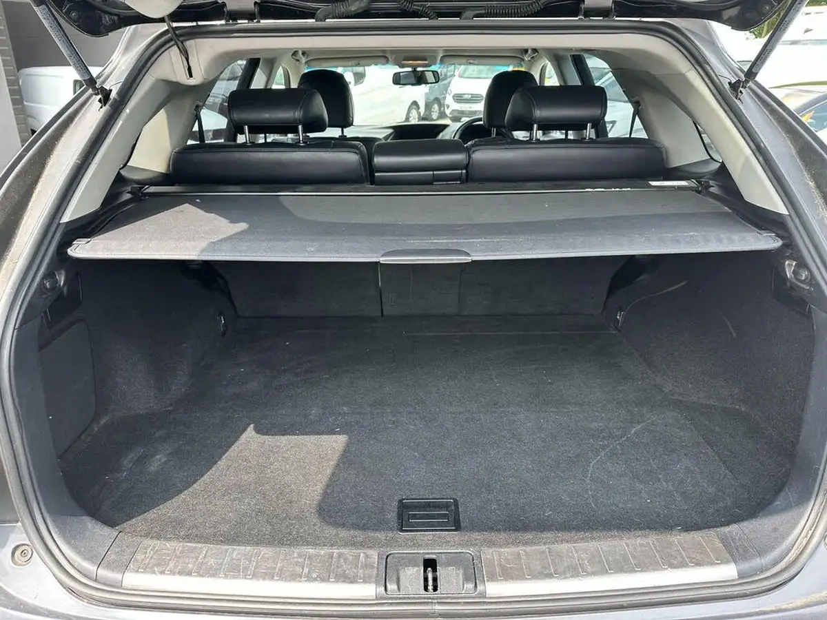 2013-lexus-rx-450h-35-luxury-big-5
