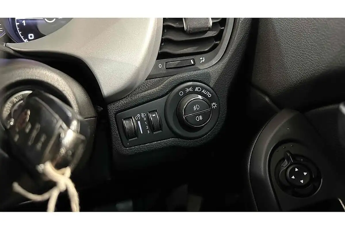 2021-fiat-500x-10-firefly-turbo-connect-big-26
