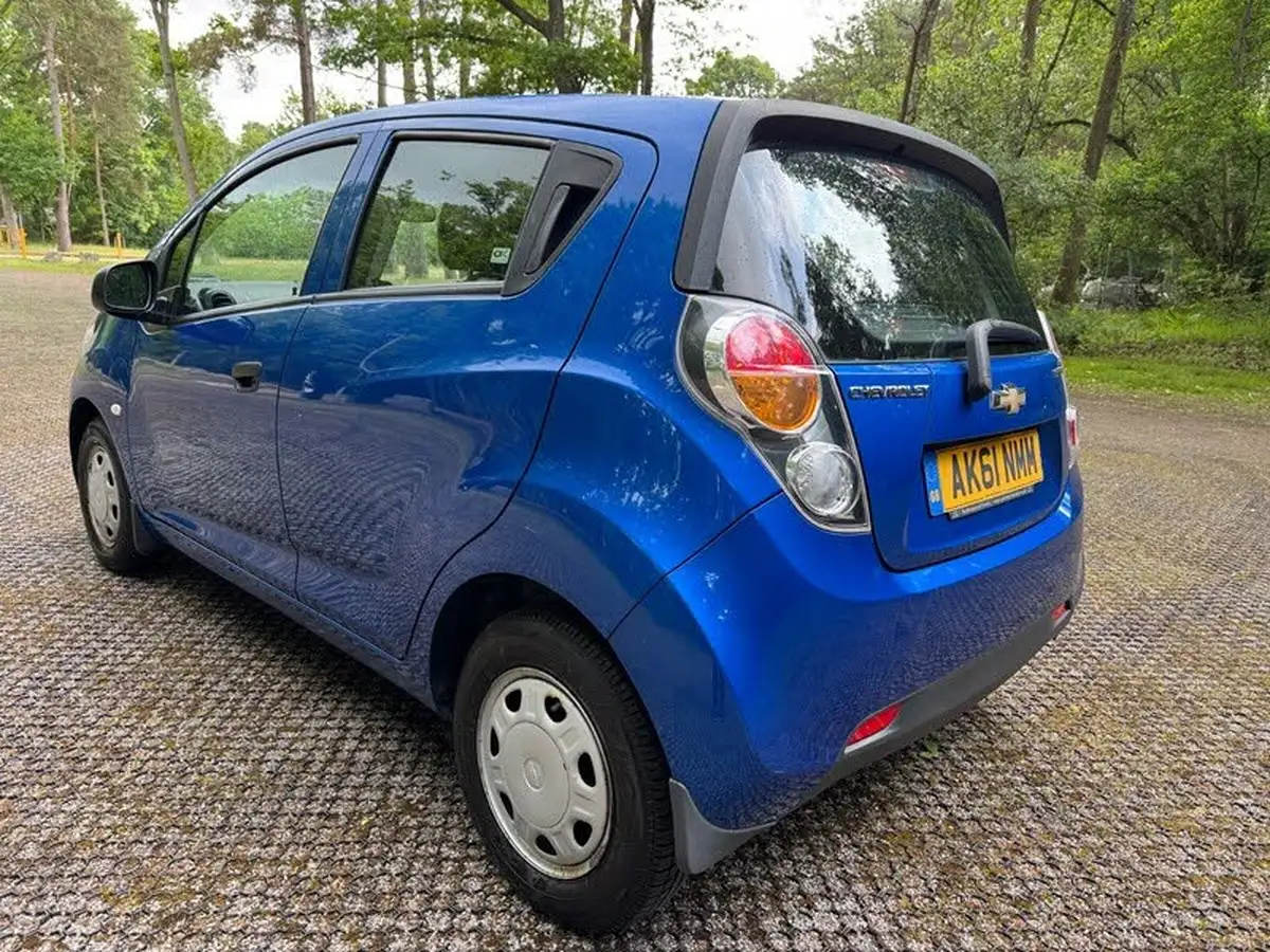 2011-chevrolet-spark-10-big-3