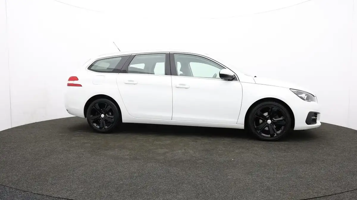 2018-peugeot-308-sw-15-bluehdi-allure-15-bluehdi-big-44