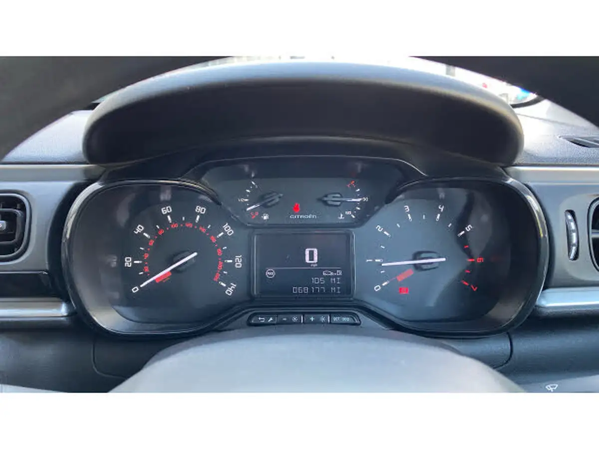 2018-citroen-c3-12-puretech-feel-82ps-big-17