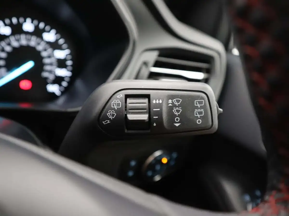2024-ford-focus-10t-st-line-155ps-estate-powershift-big-38